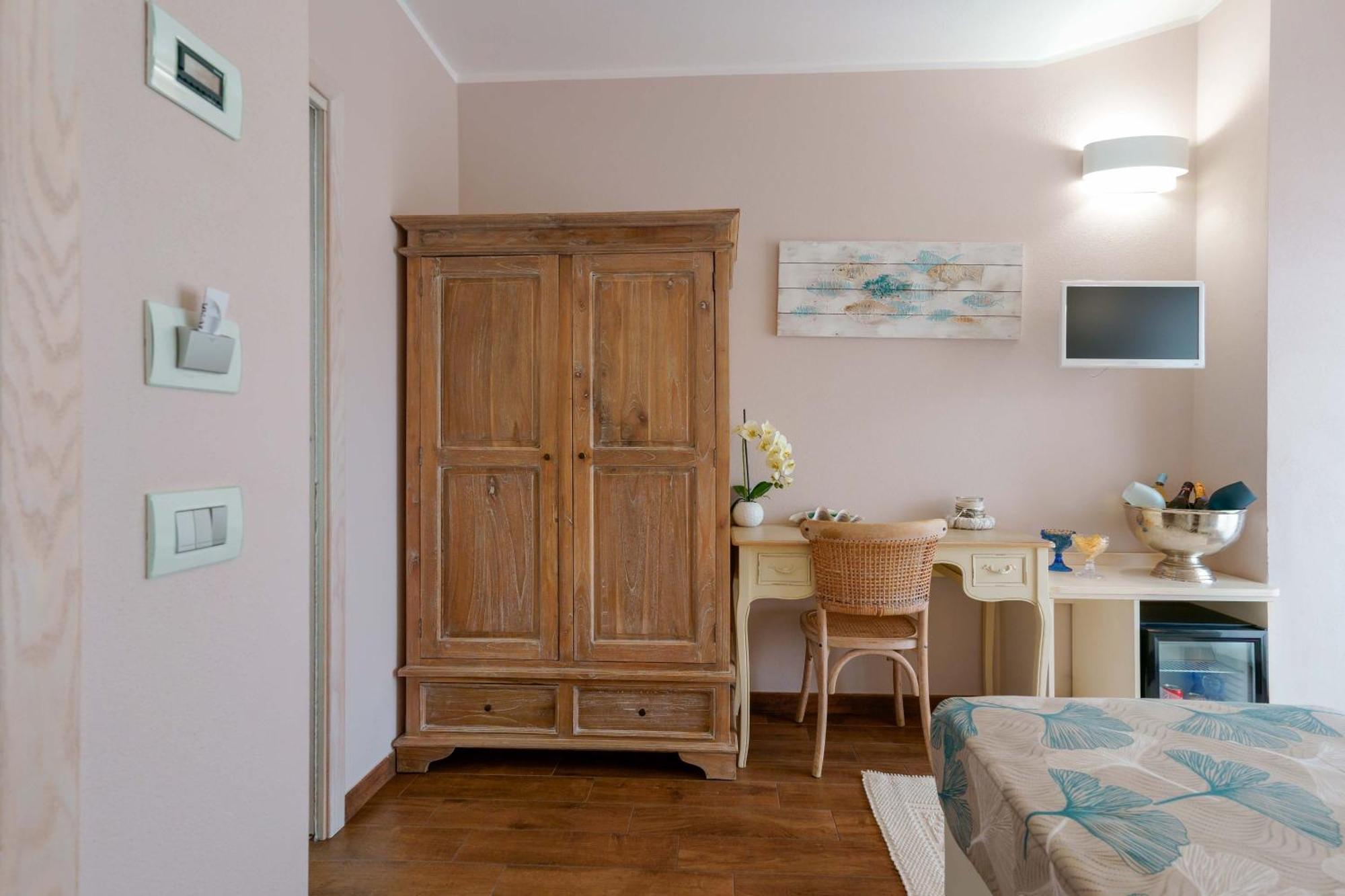 La Rosa Dei Venti Bed & Breakfast Villasimius Bagian luar foto