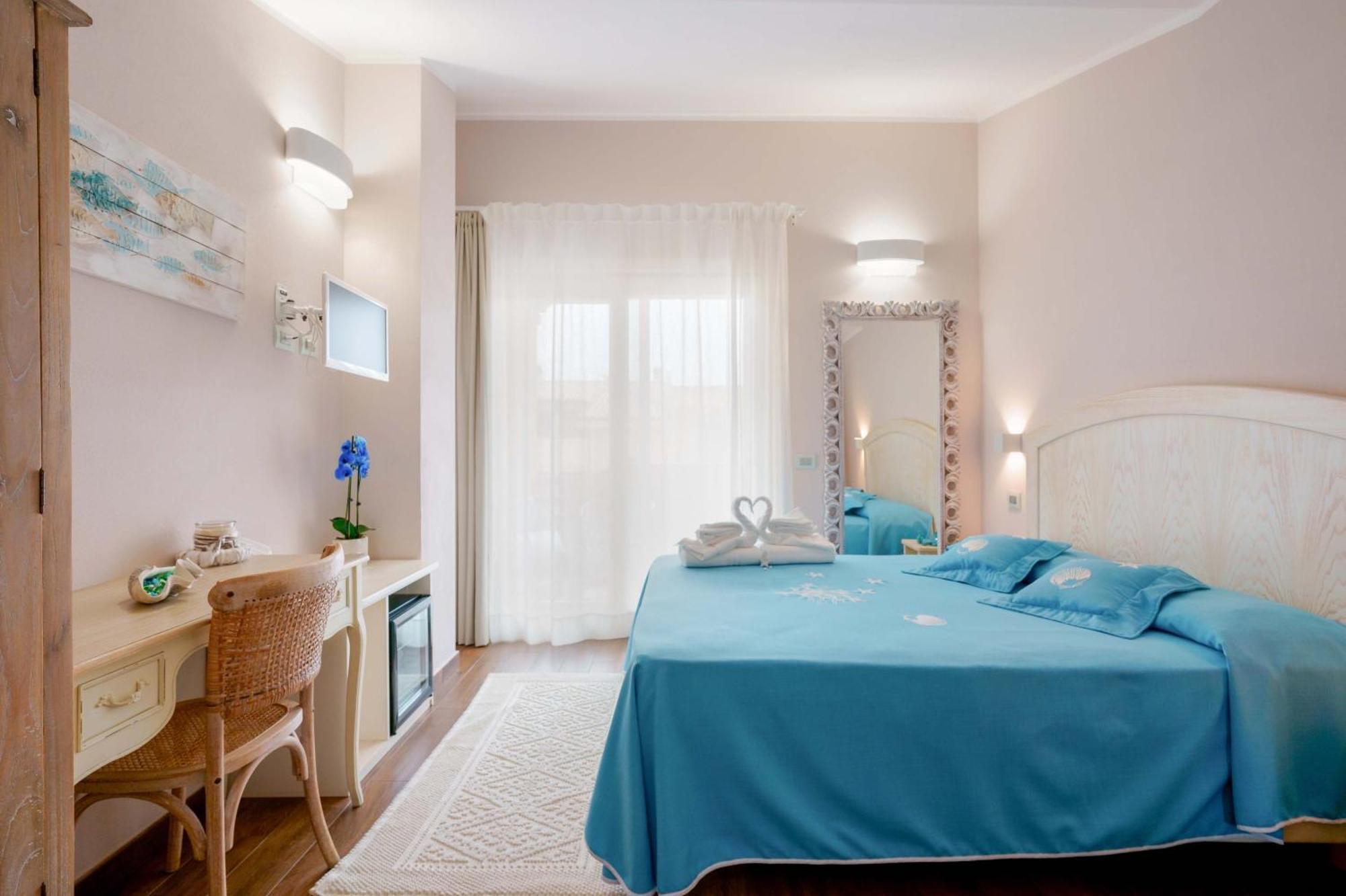 La Rosa Dei Venti Bed & Breakfast Villasimius Bagian luar foto