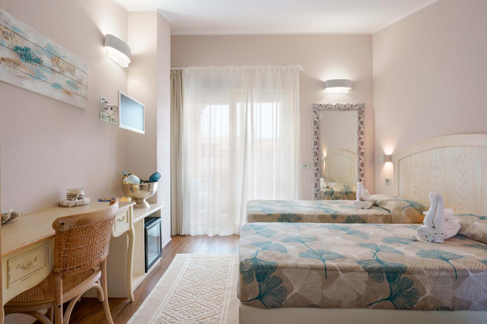 La Rosa Dei Venti Bed & Breakfast Villasimius Bagian luar foto